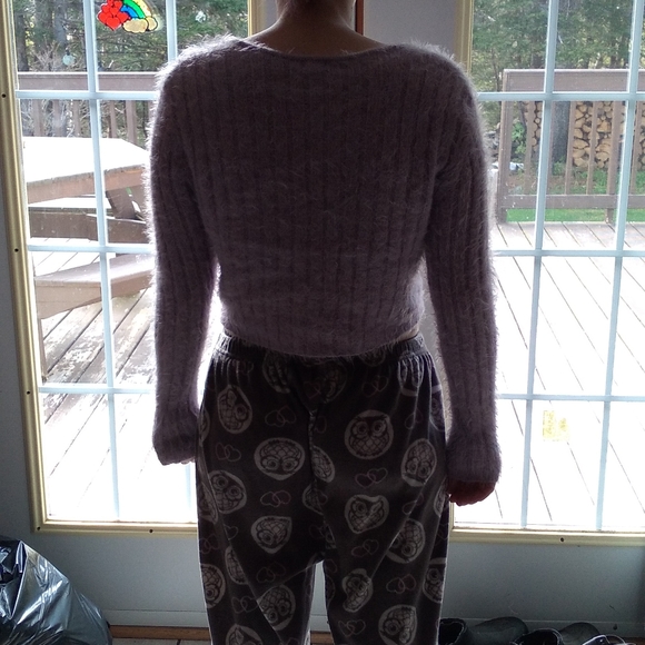 Two open tie crop shirts - Picture 5 of 8